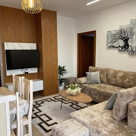 West View Apartment *