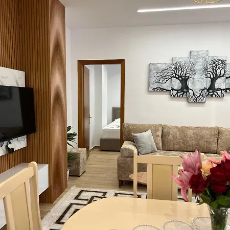 Apartment West View *